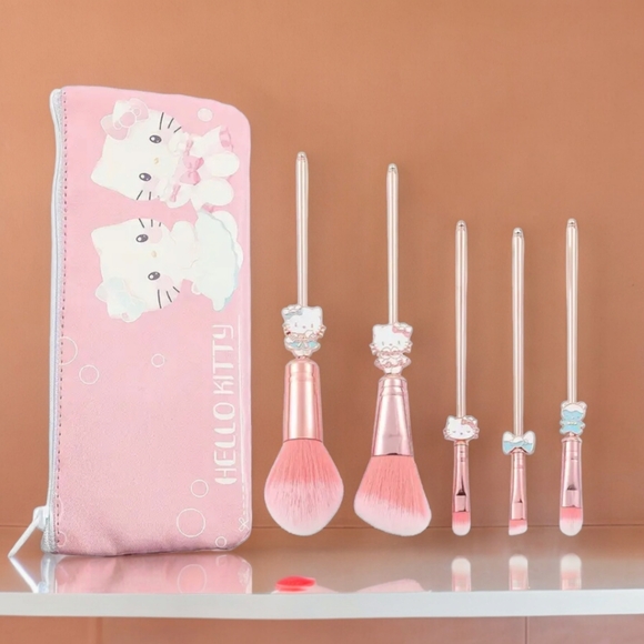 HELLO KITTY 5 Piece Professional Cosmetic Makeup Brushes With Leather Pouch - Picture 2 of 16